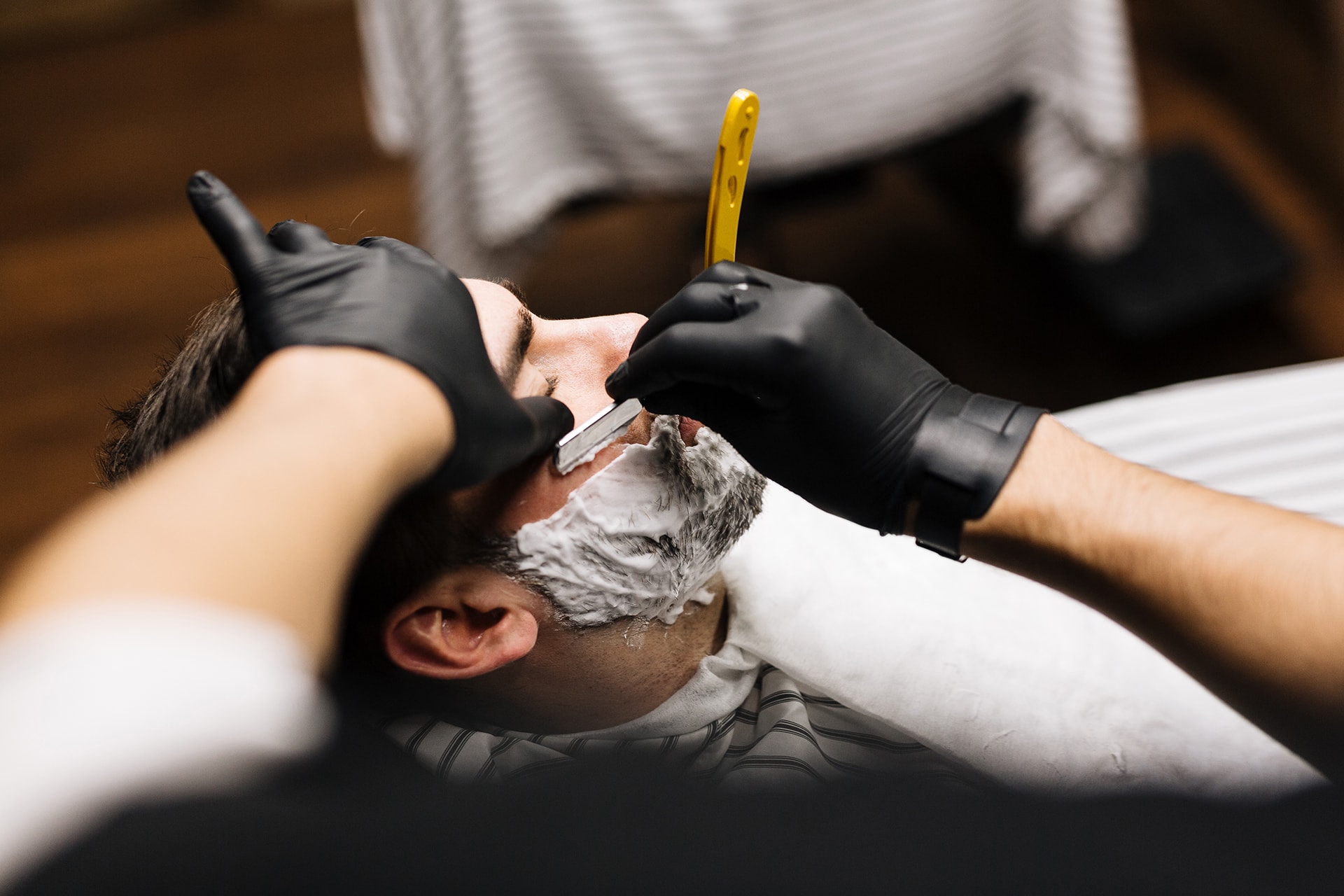 [AR] COUPE DE CHEVEUX